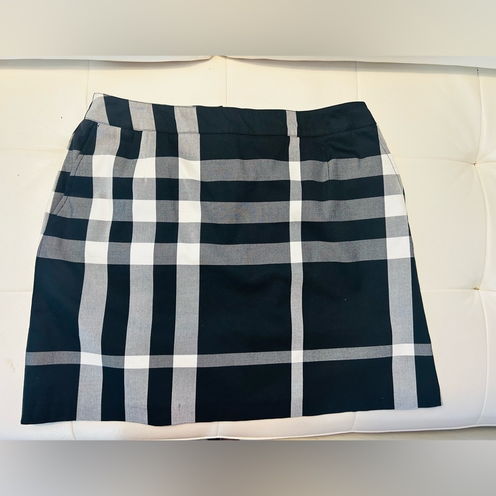 BURBERRY Skirt - Picture 4 of 11